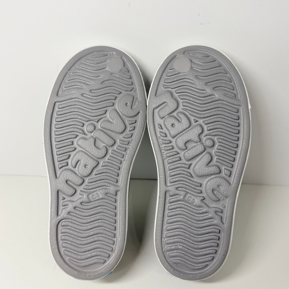 Native Jefferson Kids C9 Pigeon Grey Shell White Sneakers Slip On Water Shoes - Picture 7 of 8